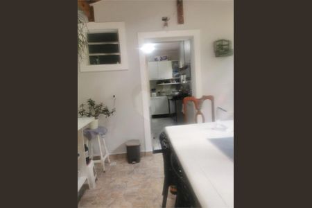 Casa à venda com 4 quartos, 123m² em Jardim das Flores, São Paulo