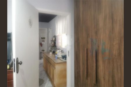 Casa à venda com 4 quartos, 123m² em Jardim das Flores, São Paulo