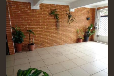 Casa à venda com 150m², 3 quartos e 3 vagas Casa à venda com 150m², 3 quartos e 3 vagasGARAGEM