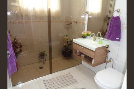 WC C/ BOX de casa à venda com 3 quartos, 150m² em Cipava, Osasco
