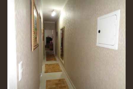 Casa à venda com 150m², 3 quartos e 3 vagas Casa à venda com 150m², 3 quartos e 3 vagasCORREDOR INTERNA