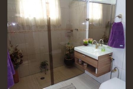 Casa à venda com 150m², 3 quartos e 3 vagas Casa à venda com 150m², 3 quartos e 3 vagasWC C/ BOX