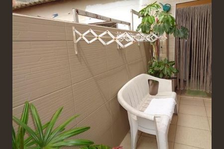Casa à venda com 150m², 3 quartos e 3 vagas Casa à venda com 150m², 3 quartos e 3 vagasAREA EXTERNA