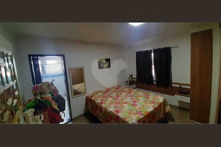 Casa à venda com 230m², 4 quartos e 2 vagas