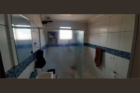 Casa à venda com 230m², 4 quartos e 2 vagas