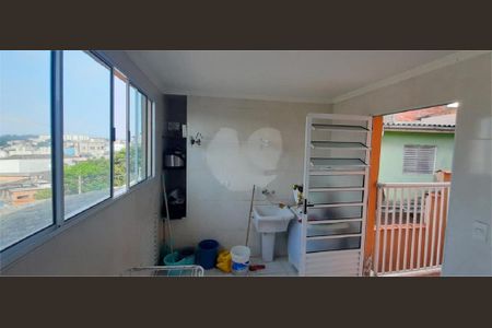 Casa à venda com 230m², 4 quartos e 2 vagas