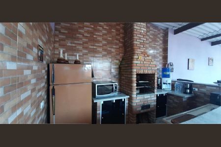 Casa à venda com 230m², 4 quartos e 2 vagas