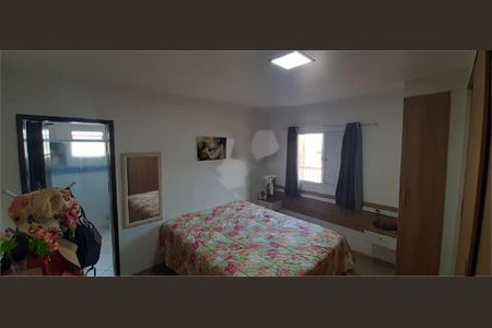 Casa à venda com 230m², 4 quartos e 2 vagas