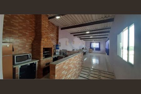 Casa à venda com 230m², 4 quartos e 2 vagas