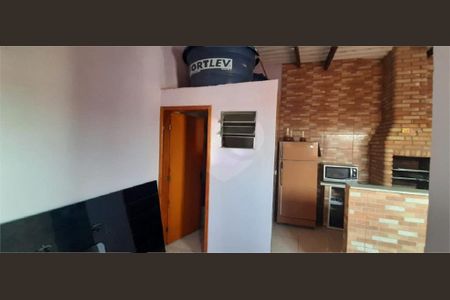 Casa à venda com 230m², 4 quartos e 2 vagas