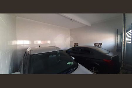 Casa à venda com 230m², 4 quartos e 2 vagas