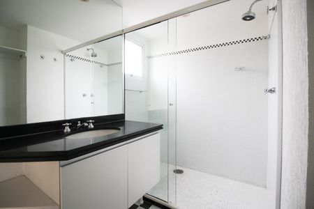 Apartamento para alugar com 110m², 1 quarto e 2 vagas Apartamento para alugar com 110m², 1 quarto e 2 vagasBanheiro da Suíte 1