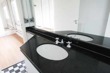 Apartamento para alugar com 110m², 1 quarto e 2 vagas Apartamento para alugar com 110m², 1 quarto e 2 vagasBanheiro da Suíte 1