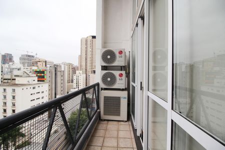 Apartamento para alugar com 110m², 1 quarto e 2 vagas Apartamento para alugar com 110m², 1 quarto e 2 vagasVaranda