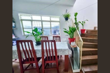 Casa à venda com 3 quartos, 110m² em Jardim Monte Alegre, São Paulo