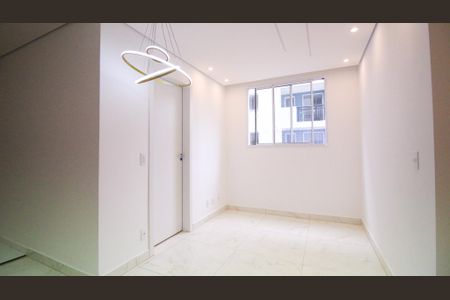 Apartamento para alugar com 38m², 2 quartos e sem vaga