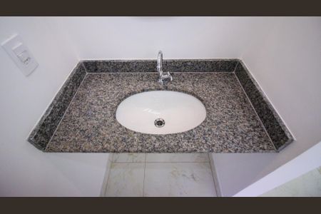 Apartamento para alugar com 38m², 2 quartos e sem vaga