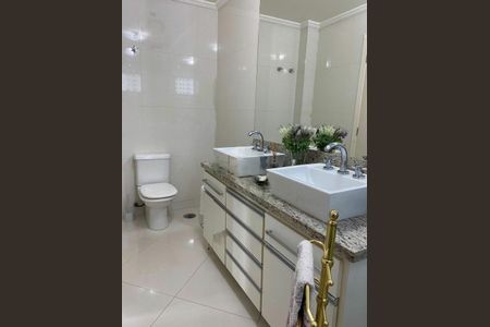 Casa à venda com 390m², 4 quartos e sem vaga