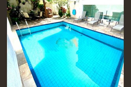 Casa à venda com 390m², 4 quartos e sem vaga
