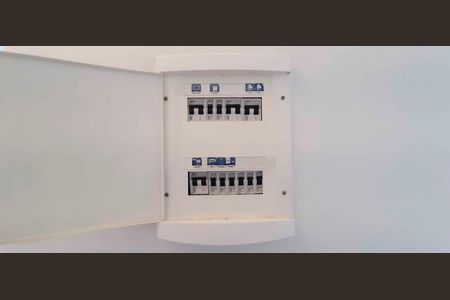 Apartamento à venda com 58m², 2 quartos e 1 vaga Apartamento à venda com 58m², 2 quartos e 1 vagaQuadro de Luz