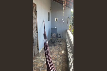 Casa à venda com 70m², 3 quartos e 2 vagas Casa à venda com 70m², 3 quartos e 2 vagasÁrea externa