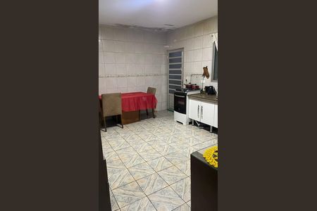 Casa à venda com 70m², 3 quartos e 2 vagas Casa à venda com 70m², 3 quartos e 2 vagasCozinha