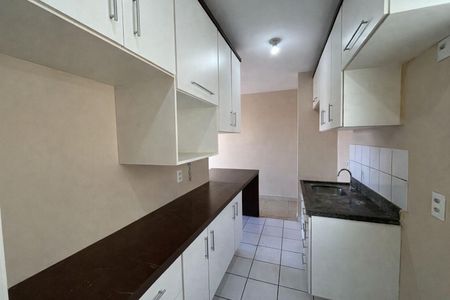 Cozinha de apartamento para alugar com 2 quartos, 63m² em Vila Sao Francisco, Hortolândia