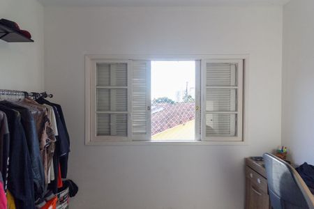 Casa à venda com 229m², 2 quartos e 4 vagas Casa à venda com 229m², 2 quartos e 4 vagasEdícula Quarto