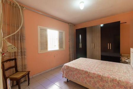 Casa à venda com 229m², 2 quartos e 4 vagas Casa à venda com 229m², 2 quartos e 4 vagasQuarto 2