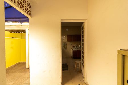 Casa à venda com 229m², 2 quartos e 4 vagas Casa à venda com 229m², 2 quartos e 4 vagasÁrea de Serviço