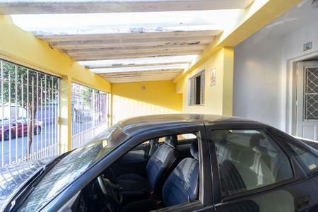 Casa à venda com 229m², 2 quartos e 4 vagas Casa à venda com 229m², 2 quartos e 4 vagasGaragem