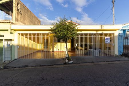 Fachada de casa à venda com 2 quartos, 229m² em Cidade Ademar, São Paulo