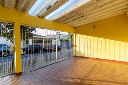 Garagem de casa à venda com 2 quartos, 229m² em Cidade Ademar, São Paulo