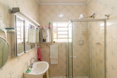 Casa à venda com 229m², 2 quartos e 4 vagas Casa à venda com 229m², 2 quartos e 4 vagasBanheiro Social
