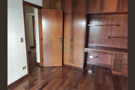 Apartamento à venda com 206m², 4 quartos e 3 vagas