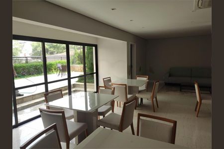 Apartamento à venda com 206m², 4 quartos e 3 vagas