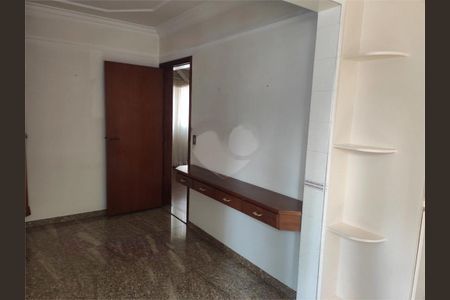 Apartamento à venda com 206m², 4 quartos e 3 vagas