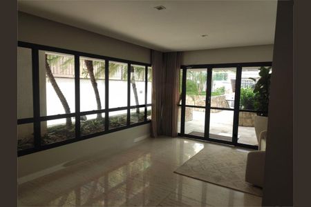 Apartamento à venda com 206m², 4 quartos e 3 vagas