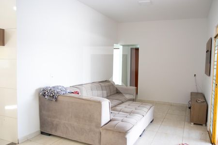 Sala de casa para alugar com 3 quartos, 380m² em Vila Cristina, Goiânia