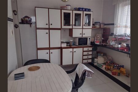 Casa à venda com 3 quartos, 200m² em Vila Medeiros, São Paulo