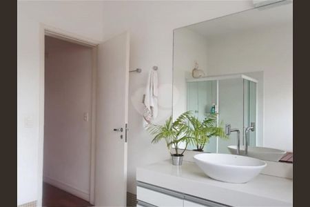 Casa à venda com 2 quartos, 130m² em Jardim São Paulo, São Paulo