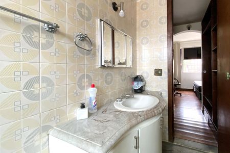 Apartamento para alugar com 110m², 3 quartos e 2 vagas Apartamento para alugar com 110m², 3 quartos e 2 vagasBanheiro da Suíte
