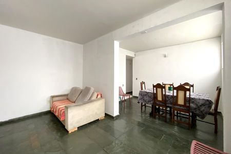 Sala de apartamento para alugar com 3 quartos, 110m² em São Lucas, Belo Horizonte