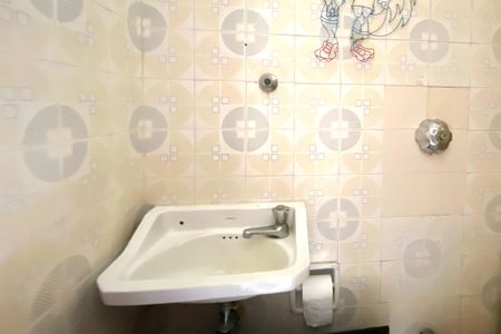 Apartamento para alugar com 110m², 3 quartos e 2 vagas Apartamento para alugar com 110m², 3 quartos e 2 vagasBanheiro de serviço