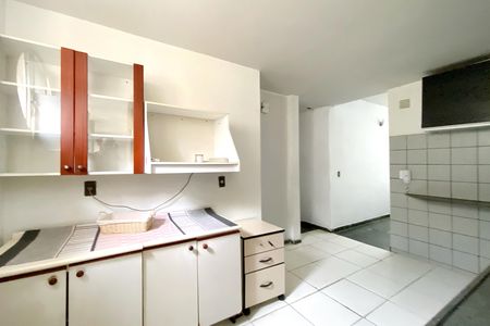 Apartamento para alugar com 110m², 3 quartos e 2 vagas Apartamento para alugar com 110m², 3 quartos e 2 vagasCozinha