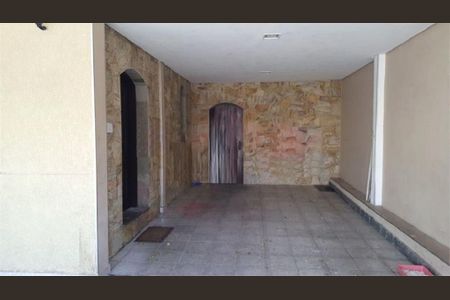 Casa à venda com 4 quartos, 300m² em Vila Medeiros, São Paulo