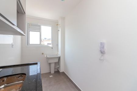 Apartamento para alugar com 35m², 2 quartos e sem vaga Apartamento para alugar com 35m², 2 quartos e sem vagaCozinha e Área de Serviço
