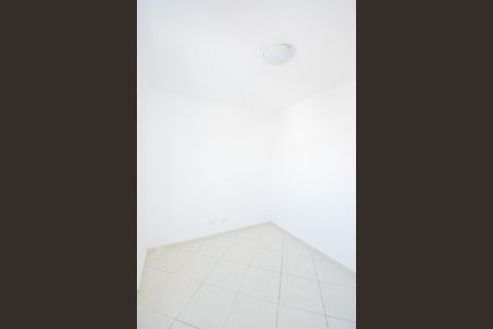Quarto 2 de apartamento para alugar com 3 quartos, 75m² em Jardim Flor da Montanha, Guarulhos