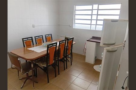 Casa à venda com 2 quartos, 124m² em Jardim das Laranjeiras, São Paulo