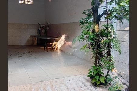 Casa à venda com 124m², 2 quartos e 1 vaga